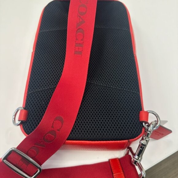 Coach Sullivan - Red - Crossbody - Sling bag MAKE AN OFFER! - Picture 2 of 5